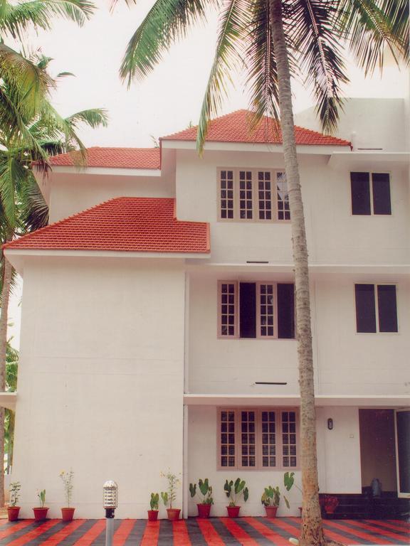 Indeevaram Apartments 可瓦兰 客房 照片